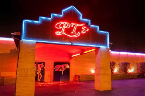 stlswingercpl|Lifeinstyle open minded and swinger club in St Louis